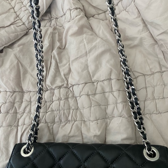Michael Kors Bag - Picture 6 of 16